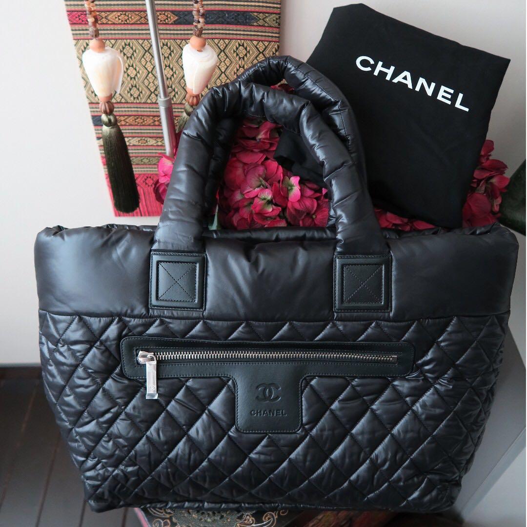 CHANEL Coco Cocoon PM Black Soft Leather Tote Handbag w. Authenticity Card