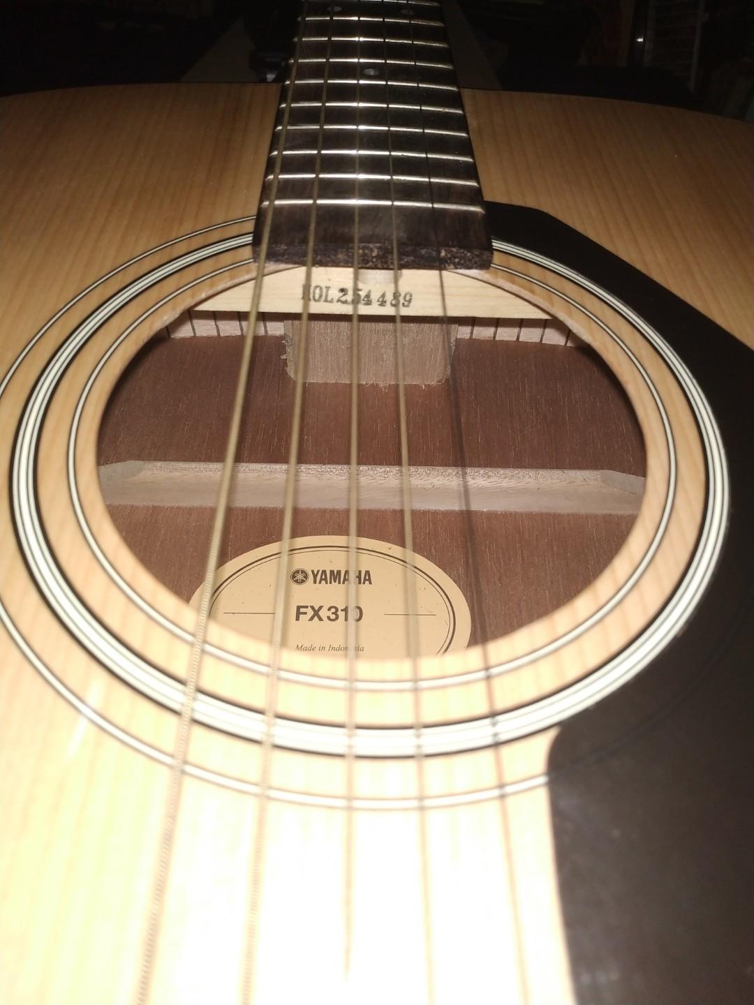 Gitar Yamaha Fx310 Original Second Hand Musik Media Alat Di Carousell