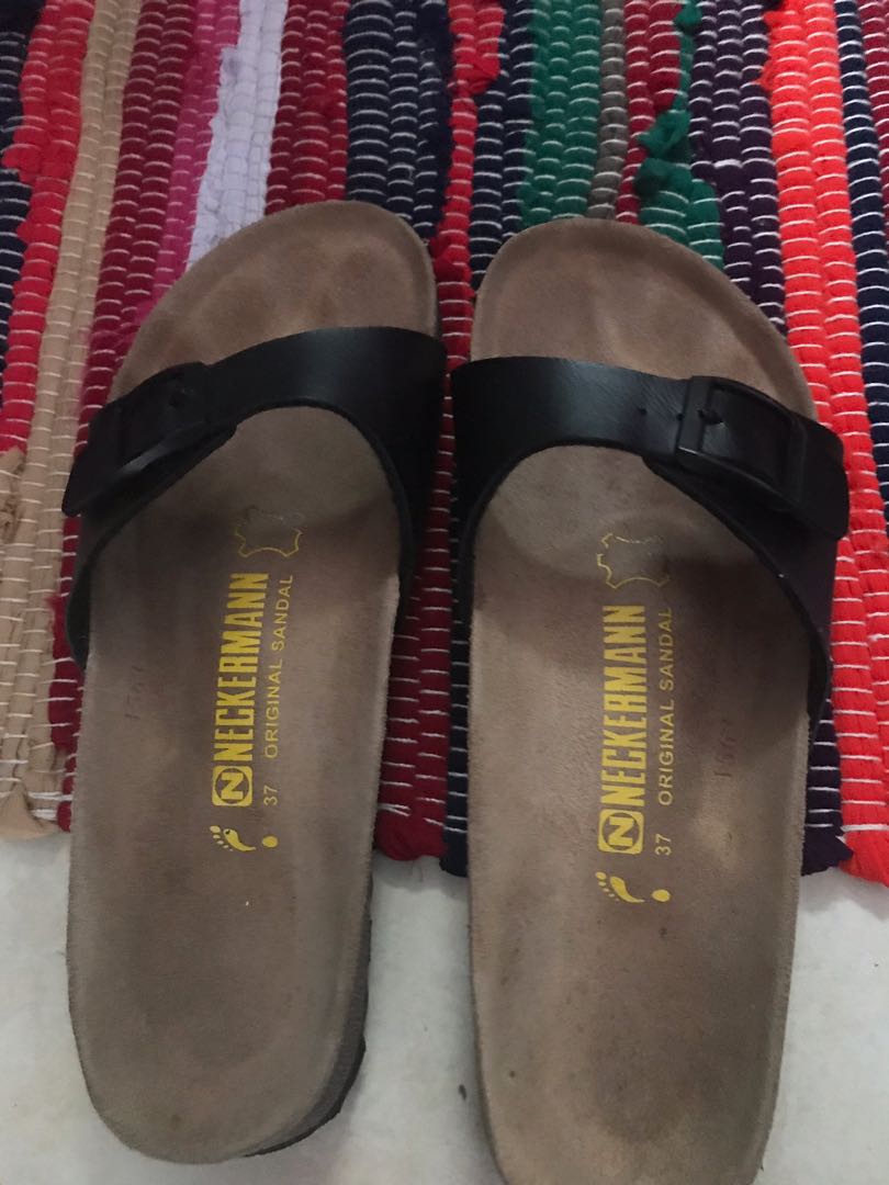 sandal neckerman