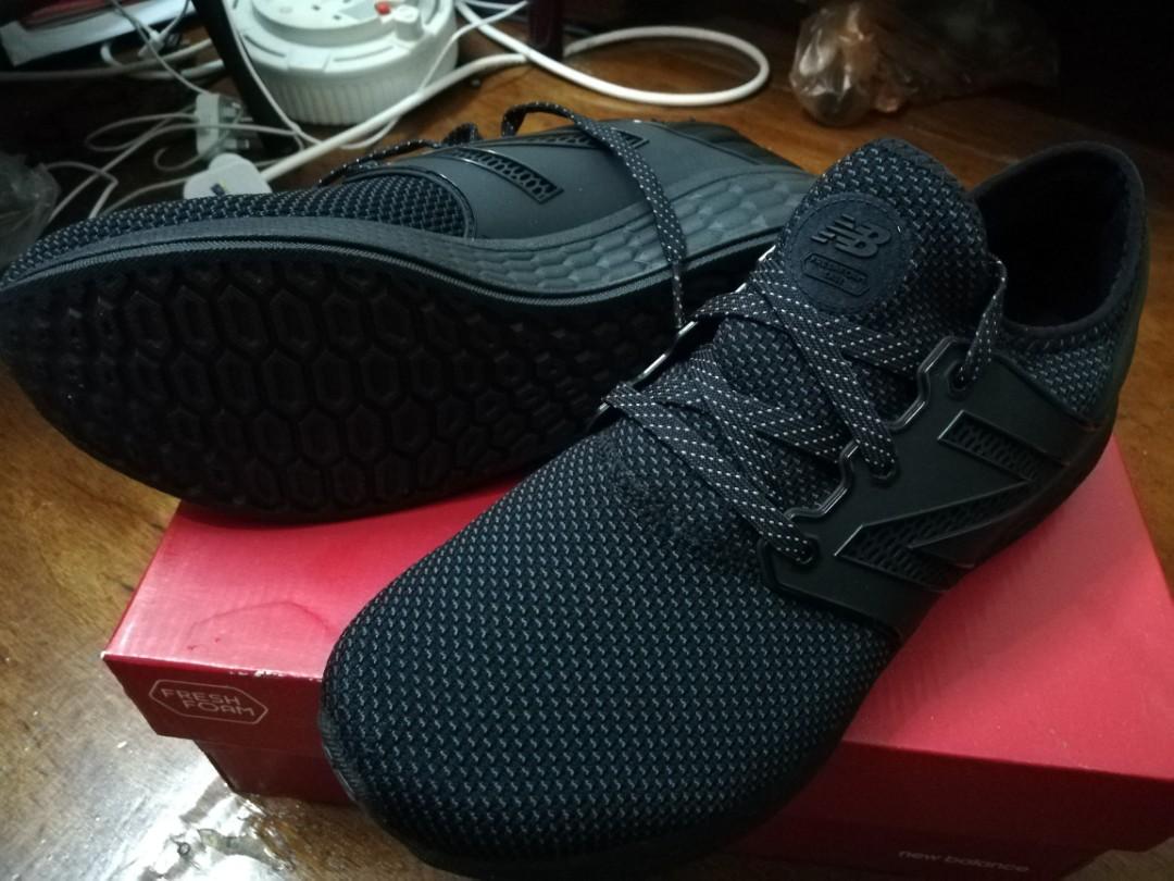 New Balance MCRUZRB2 Men s Performance Shoes Genuine Men s Fashion Activewear on Carousell