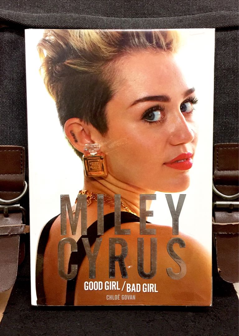 Miley Cyrus Pictures Pictures And Biography 