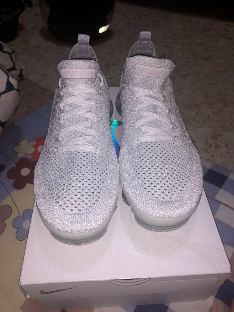 vapormax triple white
