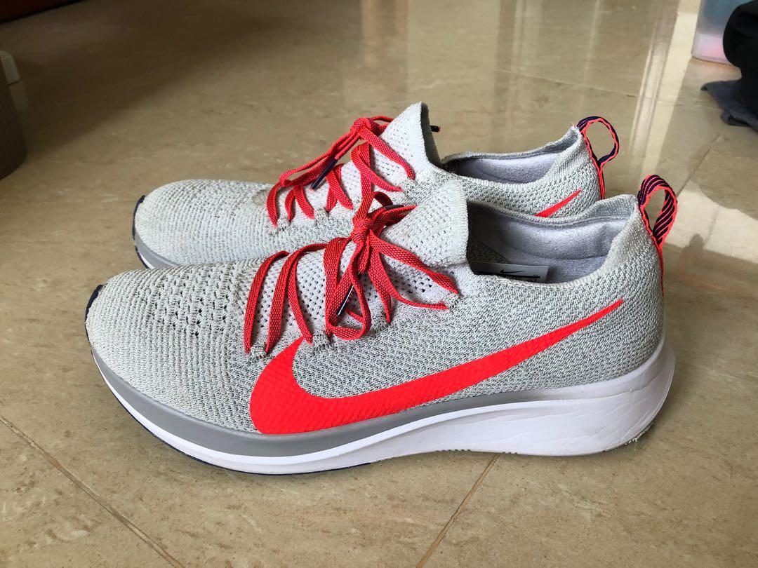 zoom fly flyknit grey