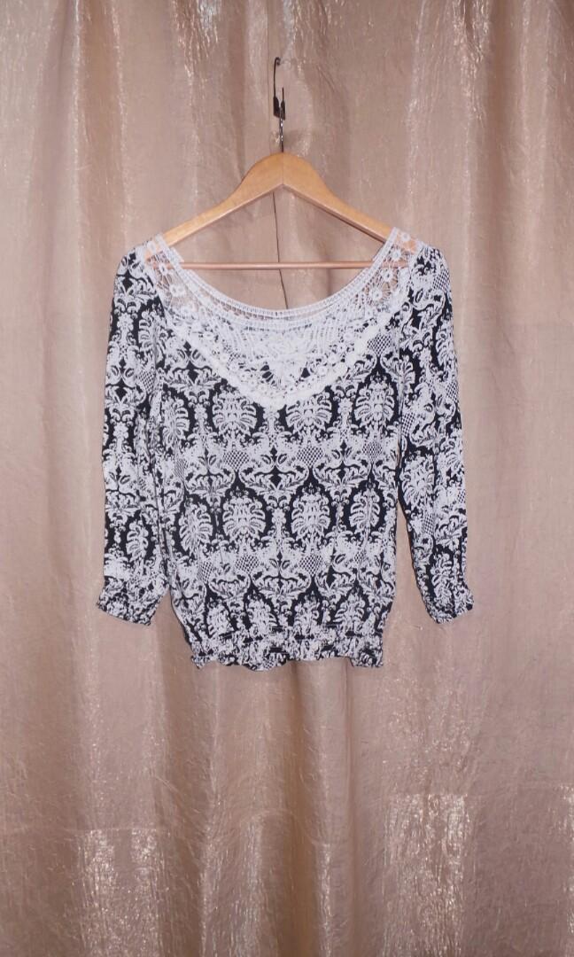 Sale Bohemian Top Women S Fashion Clothes Tops On Carousell
