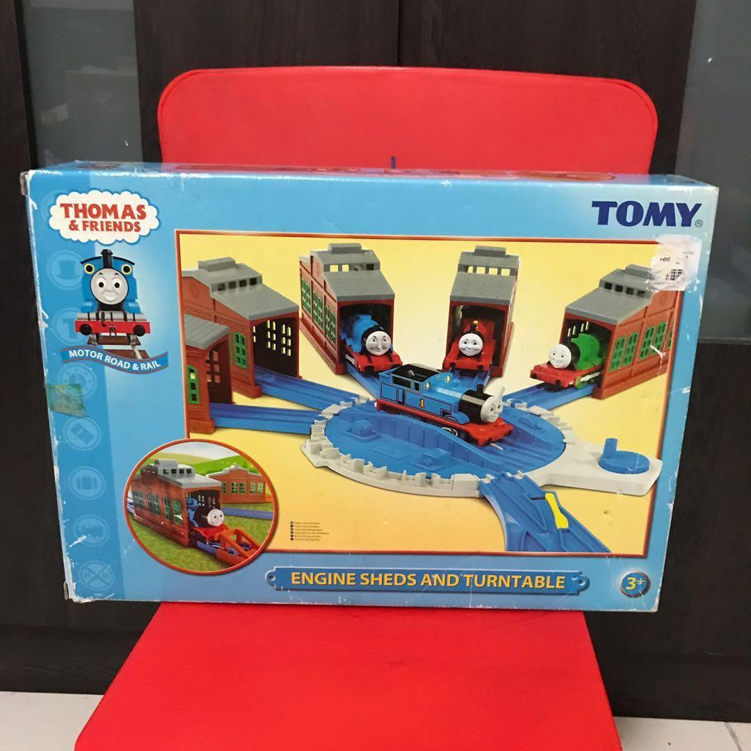 Thomas The Train Engine Sheds and Turntable, Hobbies & Toys, Toys