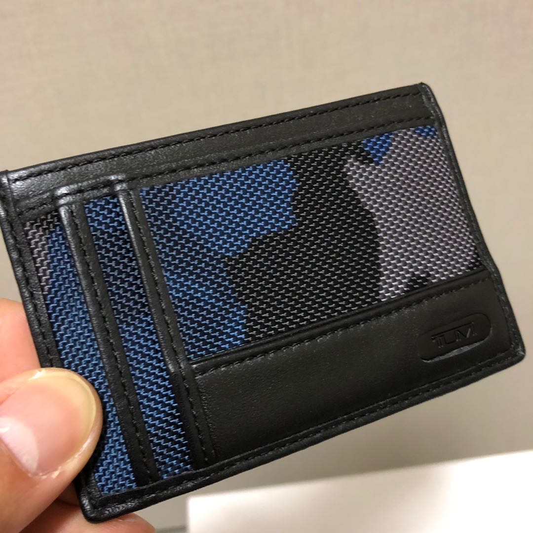 tumi document holder