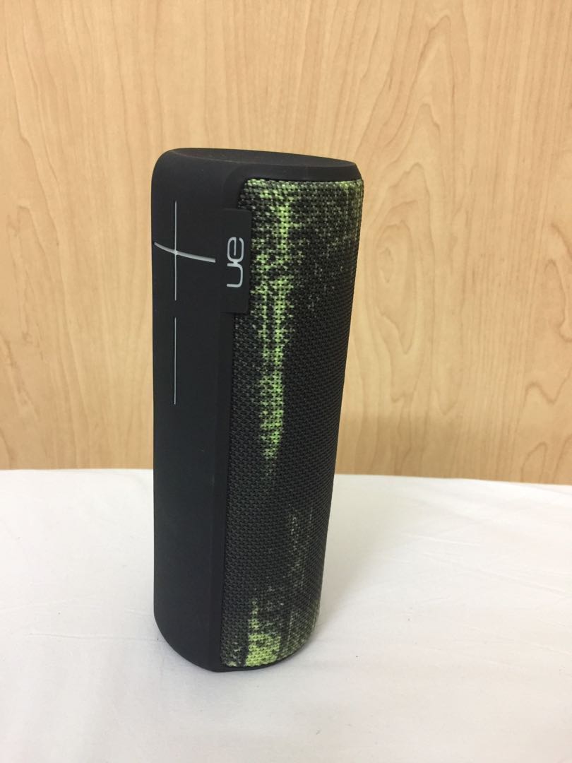 Ue megaboom discount neon forest