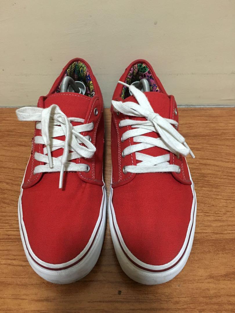 vans chukka low maroon