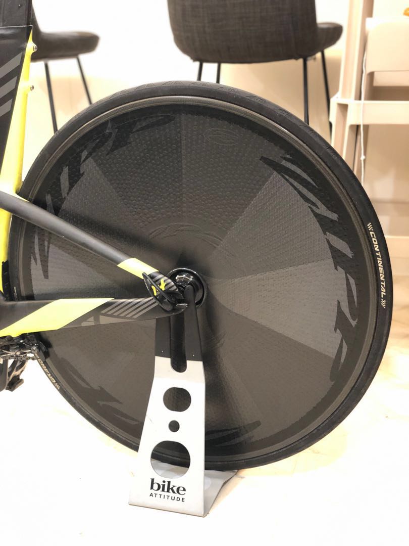 ZIPP Super 9 clincher 11speed rear disc wheel, Sports Equipment, Bicycles & Parts, Parts