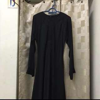 Abaya hitam