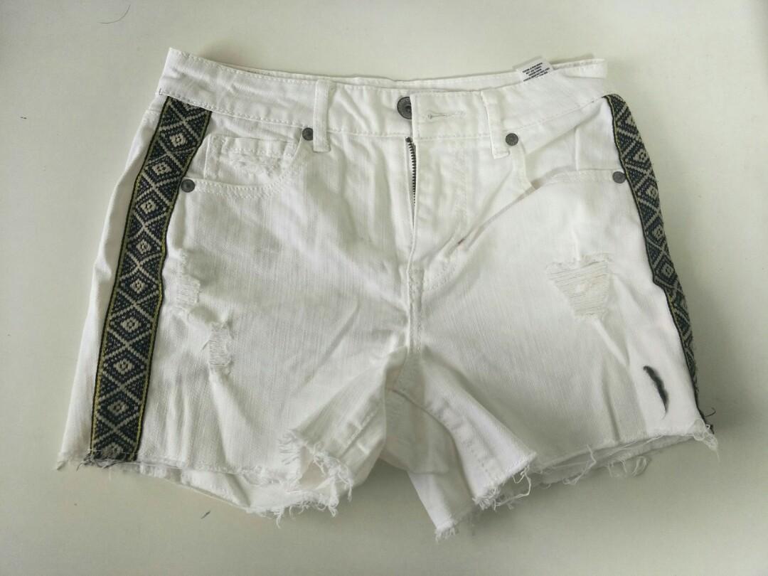 Aeropostale white shorts with tribal print