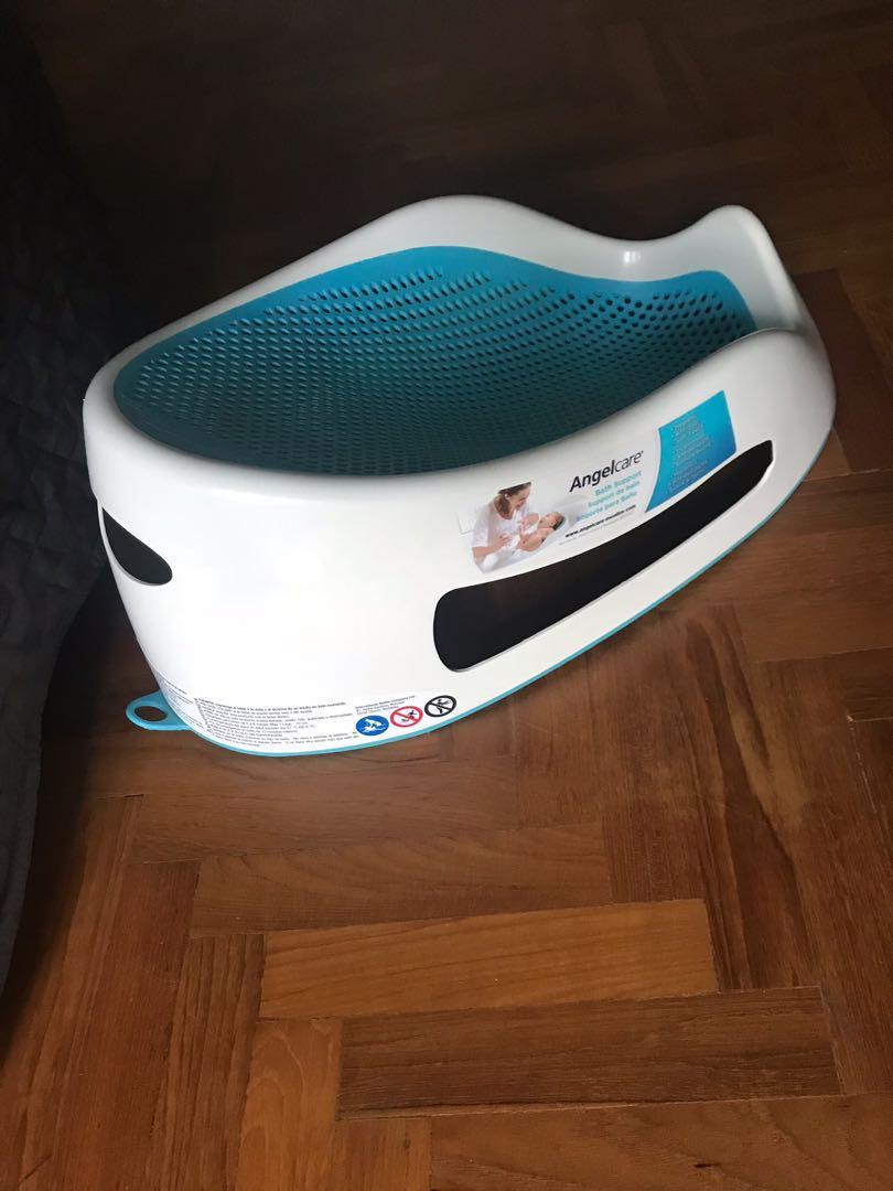 Angelcare Soft Baby Bath Support Blue / Angelcare Soft Touch Bath Support Blue 2021 / Learn more about the angelcare baby bath support.