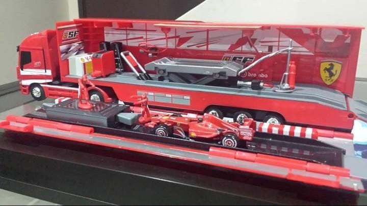 Hot wheels clearance ferrari team truck
