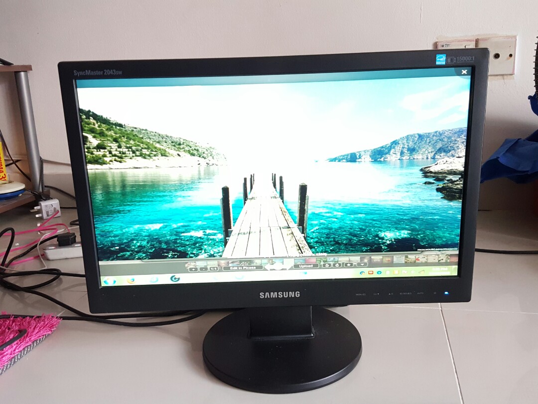 LCD Monitor 20 inch, Computers & Tech, Parts & Accessories, Monitor Screens on Carousell