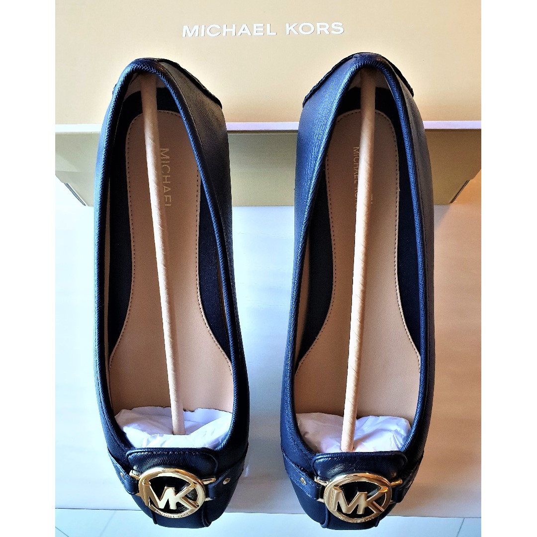 Michael Kors Fulton Moc Flats - Admiral Blue Saffiano, Women's Fashion,  Footwear, Flats on Carousell