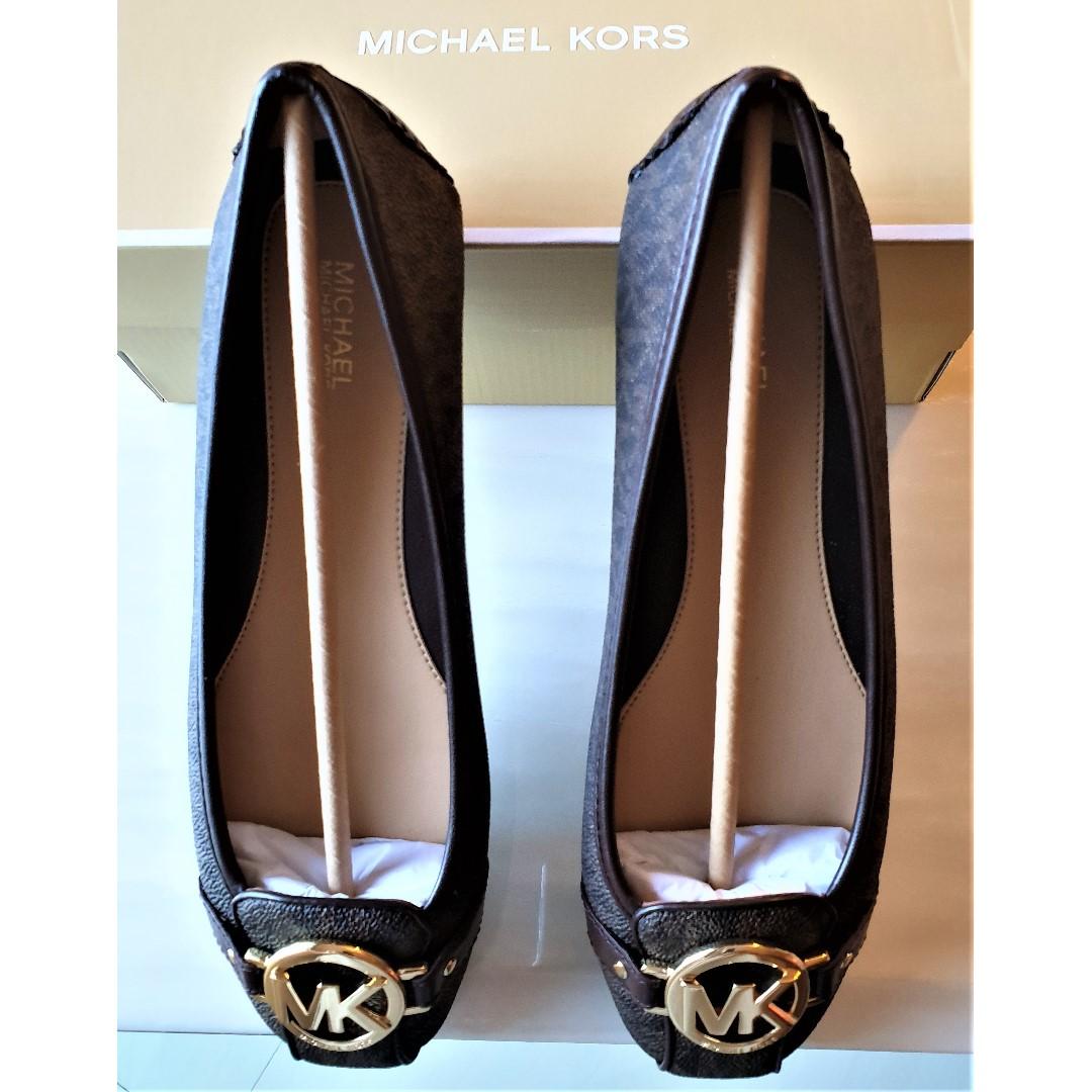 Michael Kors Fulton Moc Flats - Brown Mini MK Logo PVC, Women's Fashion,  Footwear, Flats on Carousell