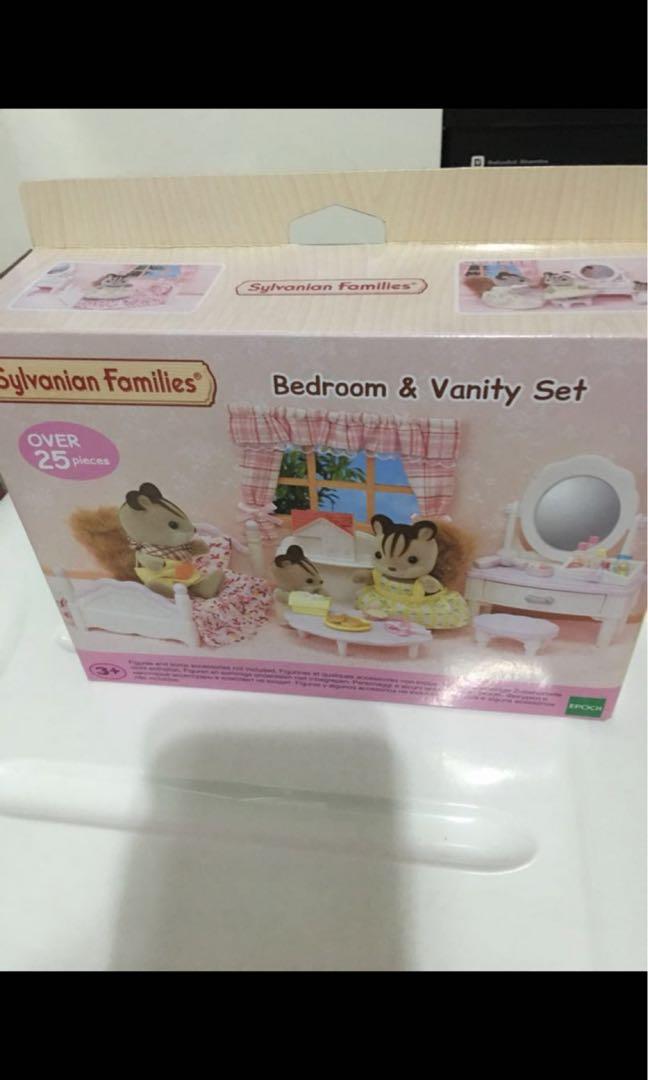 sylvanian families bedroom and vanity set