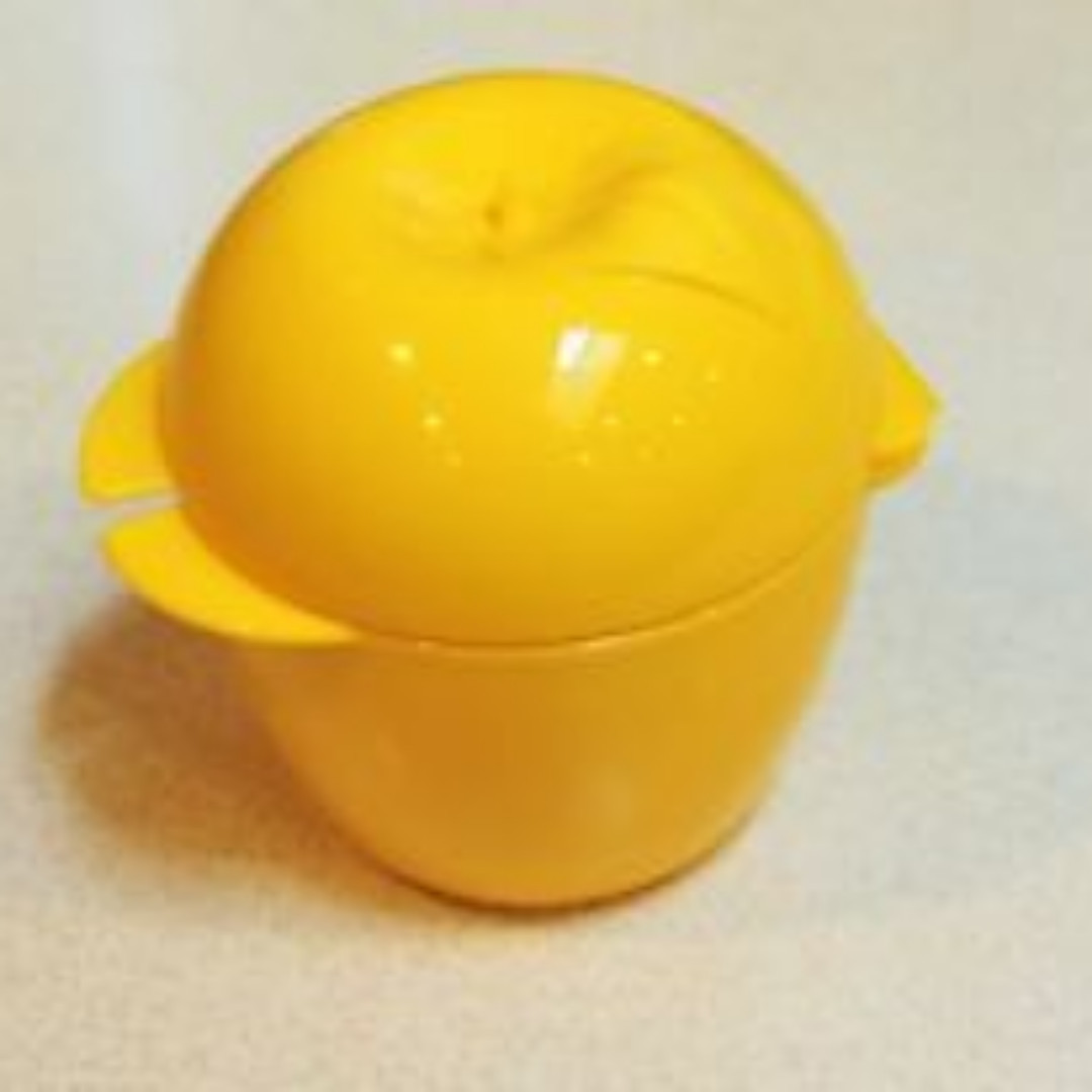 Tupperware Apple Keeper Kitchen Appliances Di Carousell