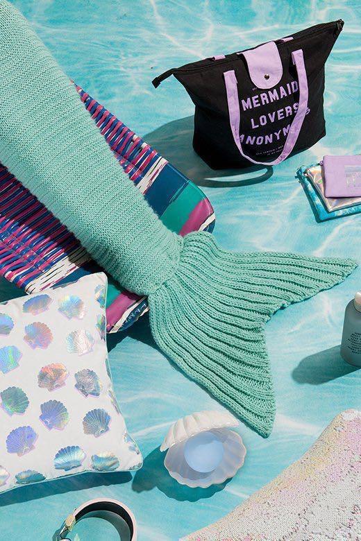 Typo Mermaid Blanket