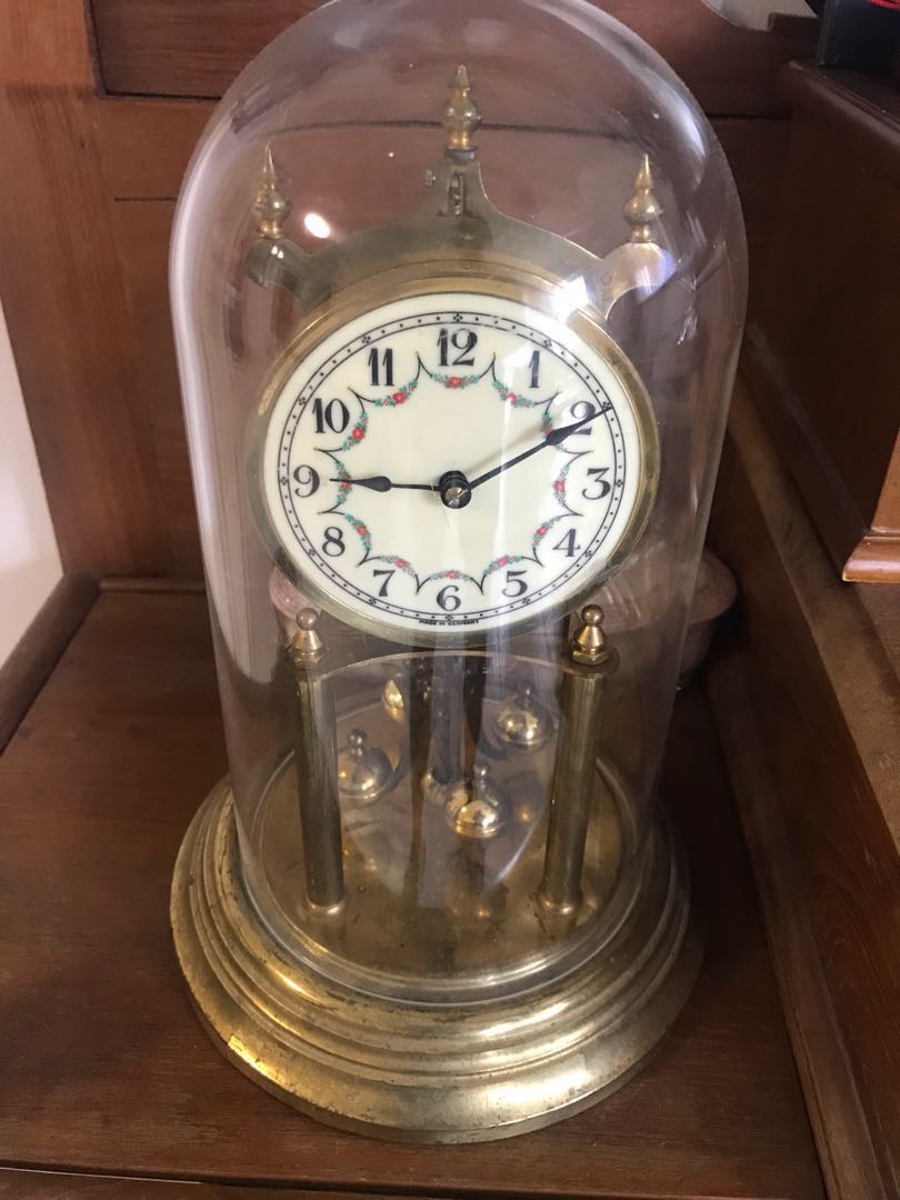 Vintage 400 days clock with porcelain dial, Hobbies & Toys, Memorabilia