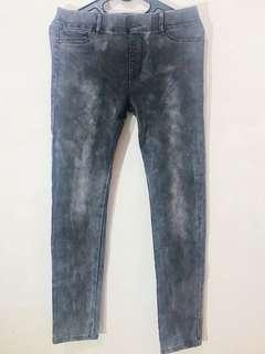 STRADIVARIUS Washed-out jeans