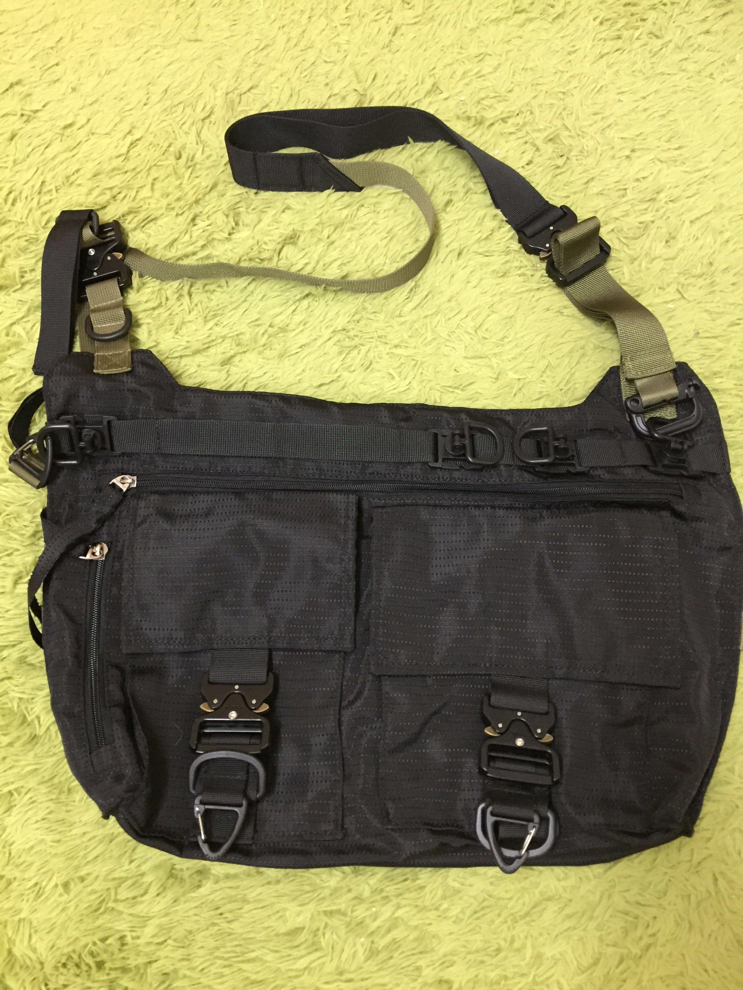 acronym messenger bag