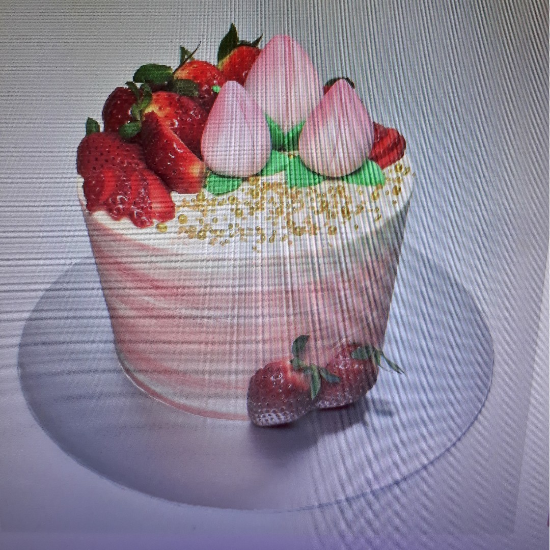 Cheap birthday cake, Food & Drinks, Gift Baskets & Hampers on Carousell