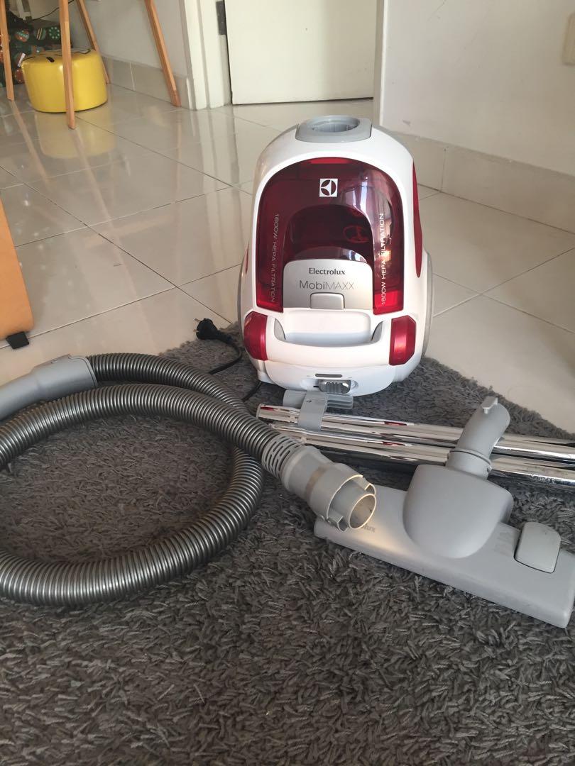 Electrolux Vacuum Cleaner ZAR3500, TV & Home Appliances, Vacuum Cleaner