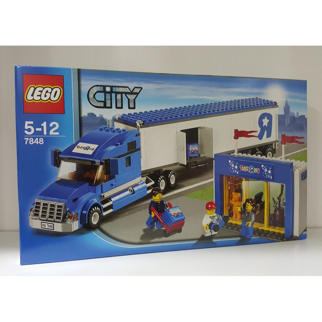 Lego city toys r us truck 2025