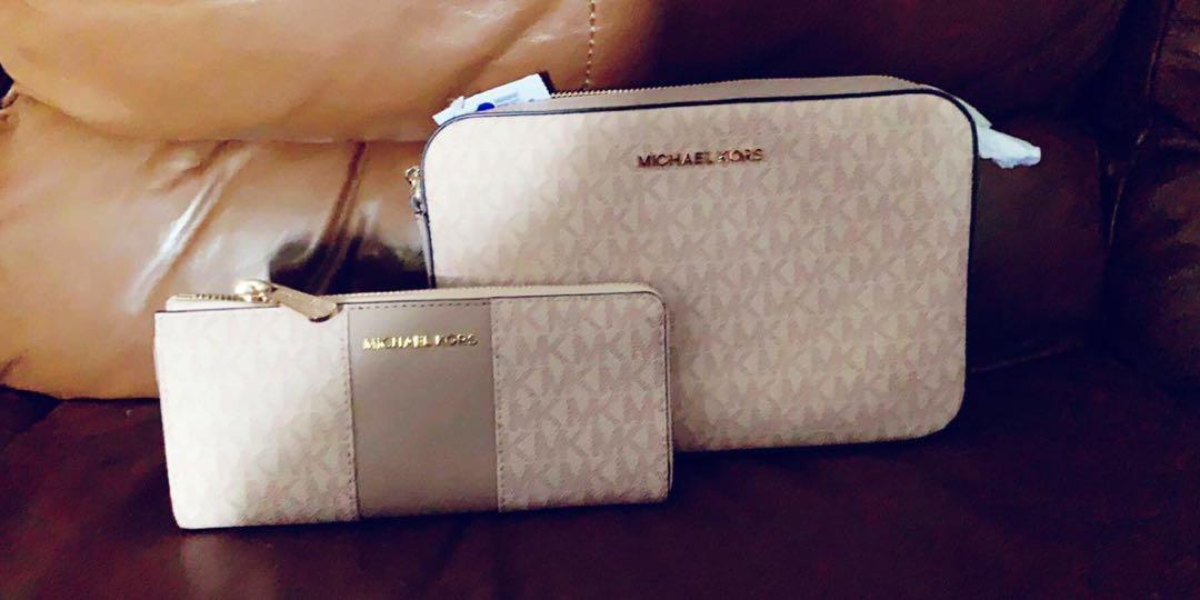 Purse and wallet sale set michael kors