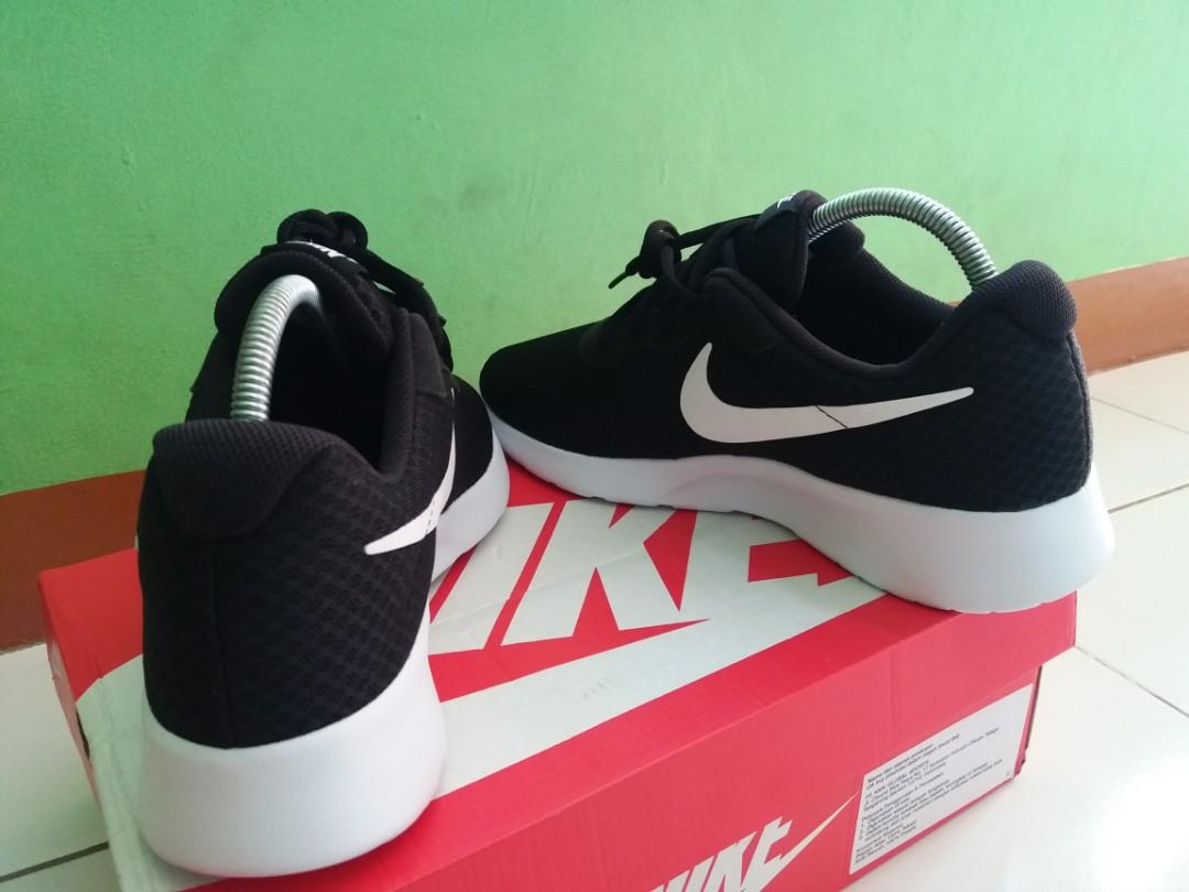 Nike Tanjun Original SportStation, Olah
