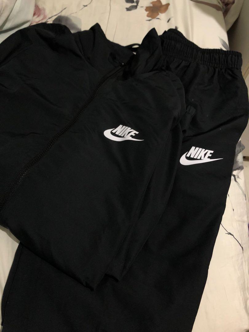 nike tracksuit mens 2018