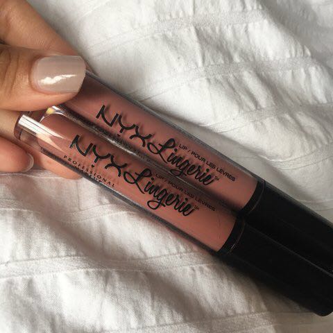 nyx ruffle trim