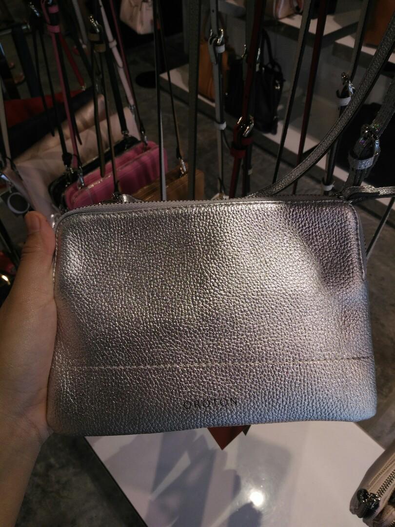oroton bueno double clutch