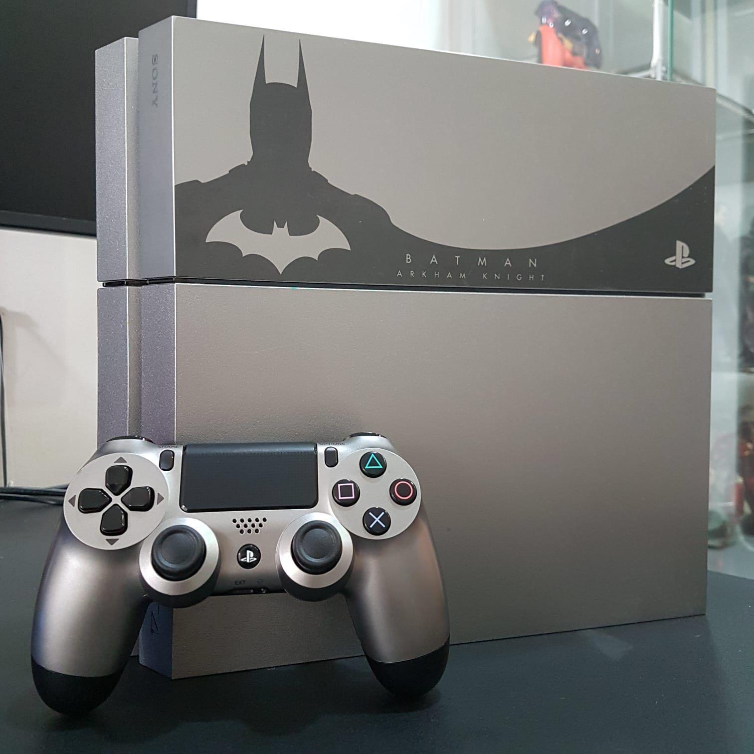 PS4 (Batman Limited Edition), Video Gaming, Video Game Consoles,  PlayStation on Carousell