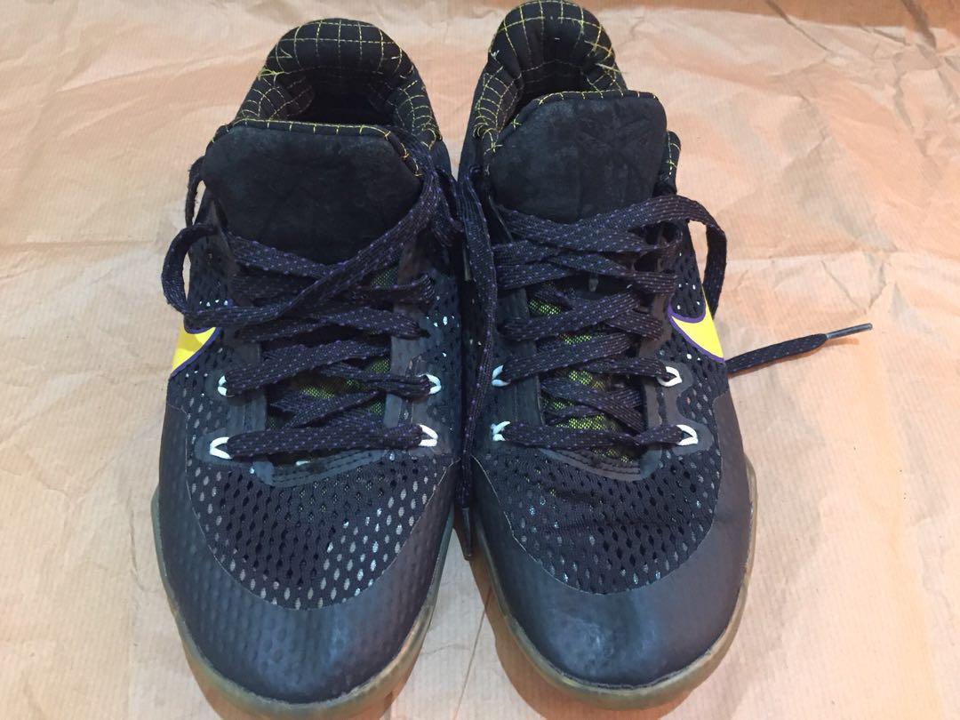 sepatu basket kobe 11
