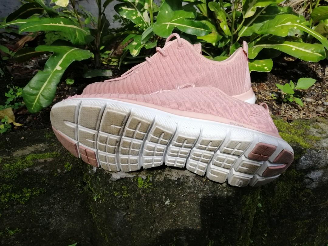 skechers dusty pink