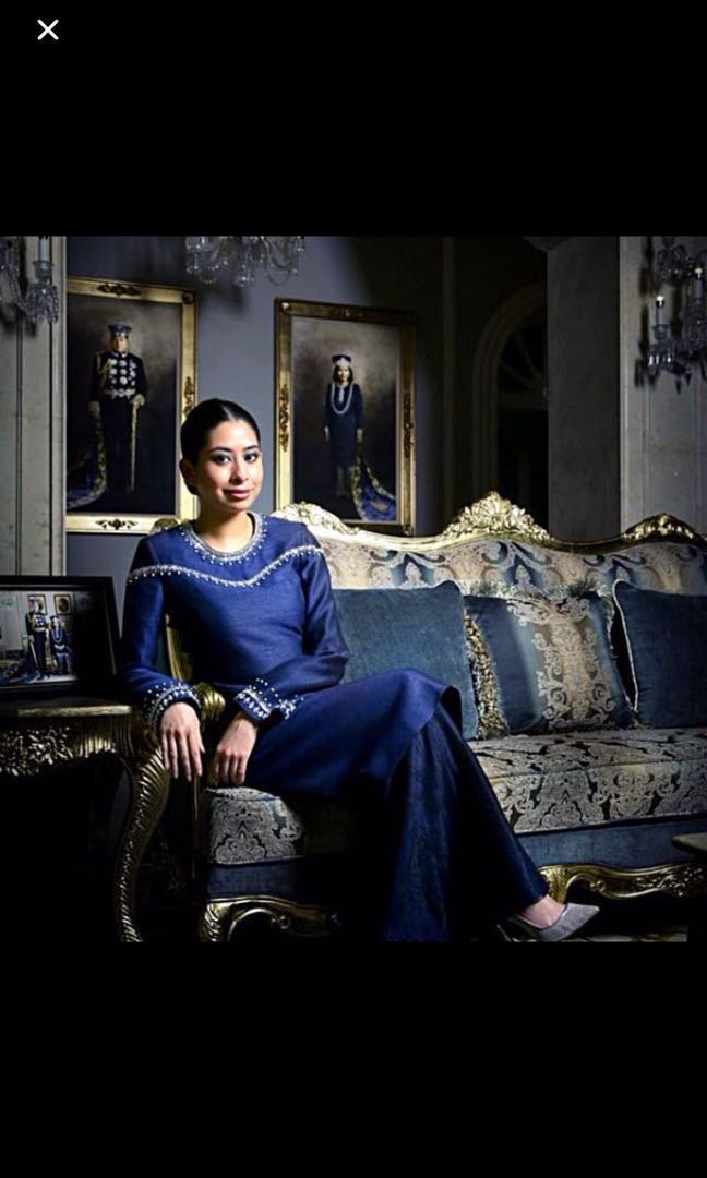 Tun Tunku Aminah X Jovian Women S Fashion Muslimah Fashion On Carousell
