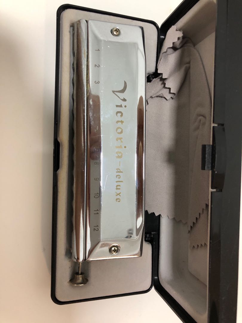 Victoriadeluxe Harmonica, Hobbies & Toys, Music & Media, Musical