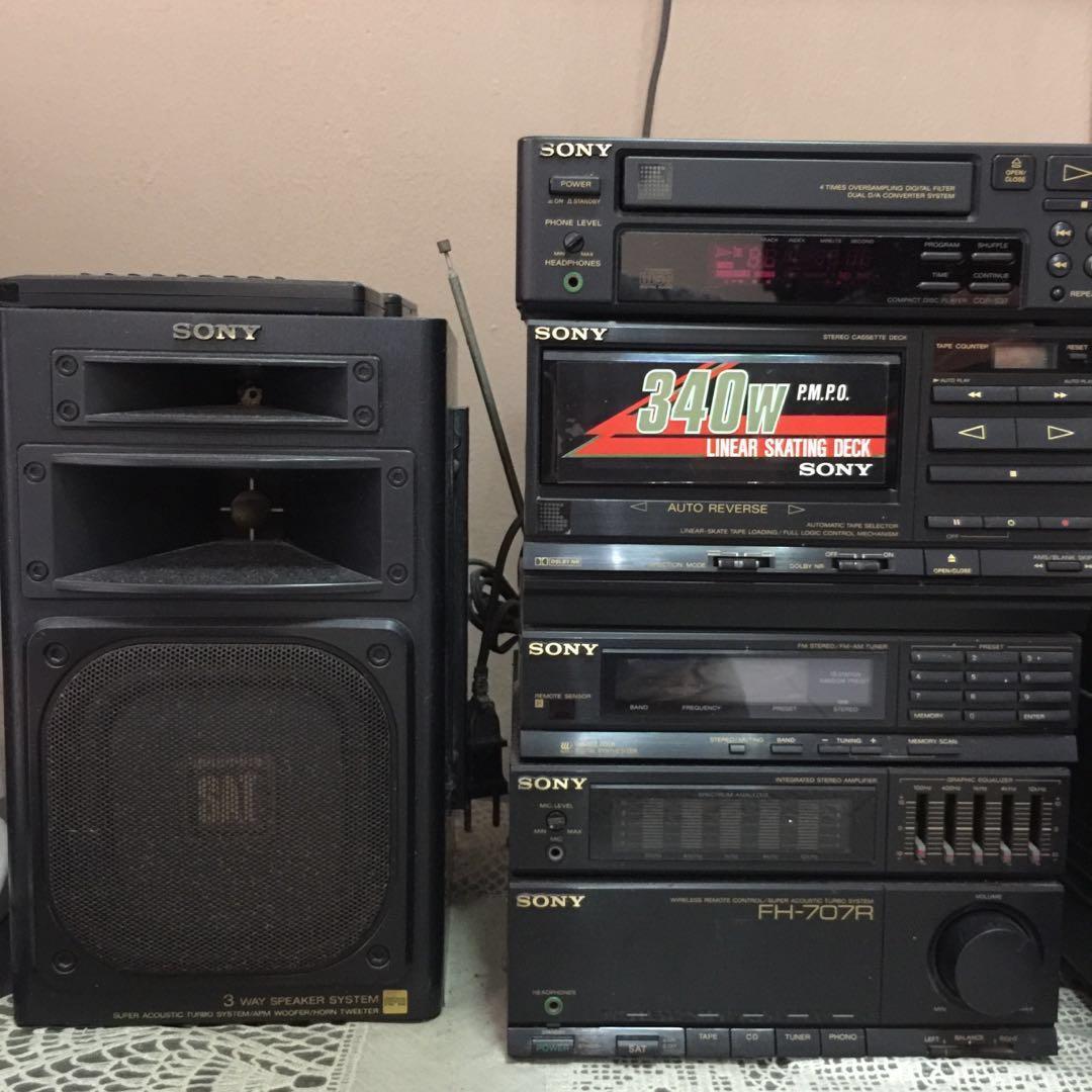 Vintage Sony FH707R with remote, speakers, manual stereo system