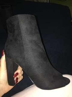 Black Open-Toe Heels Black Open-Toe Heels