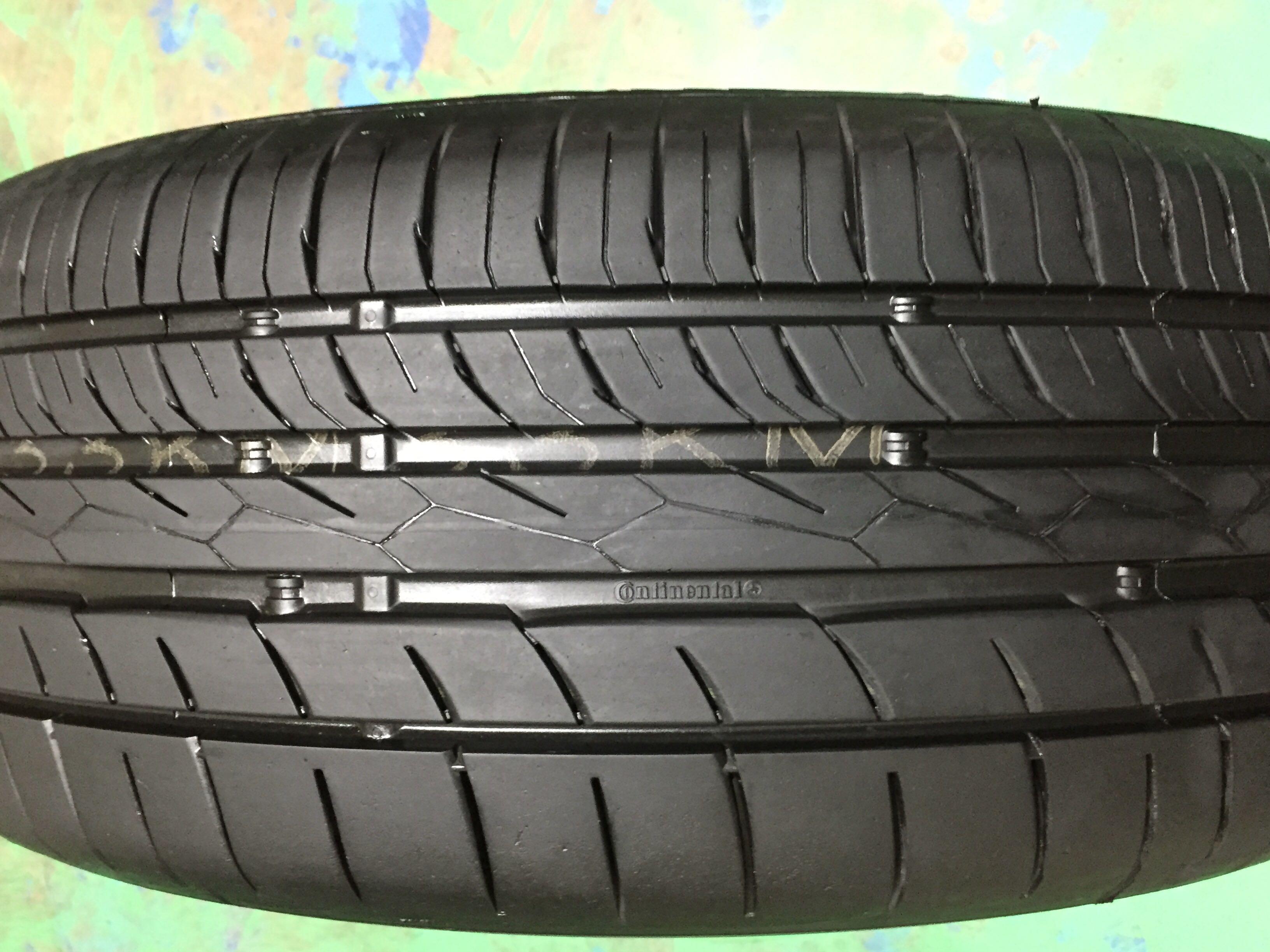 225 60 17 Continental Max Contact Mc5 Tyres On Offer Sale Car Accessories Tyres Rims On Carousell