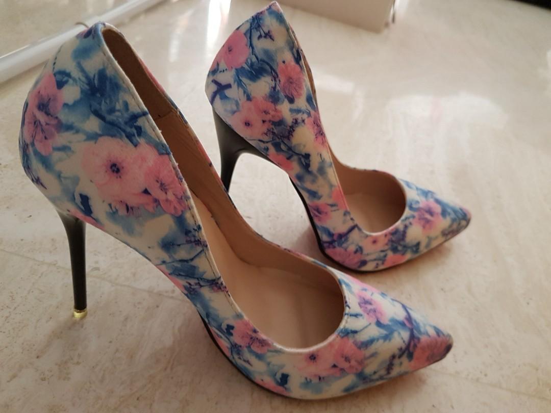 Blue floral stilettos, Women's Fashion 