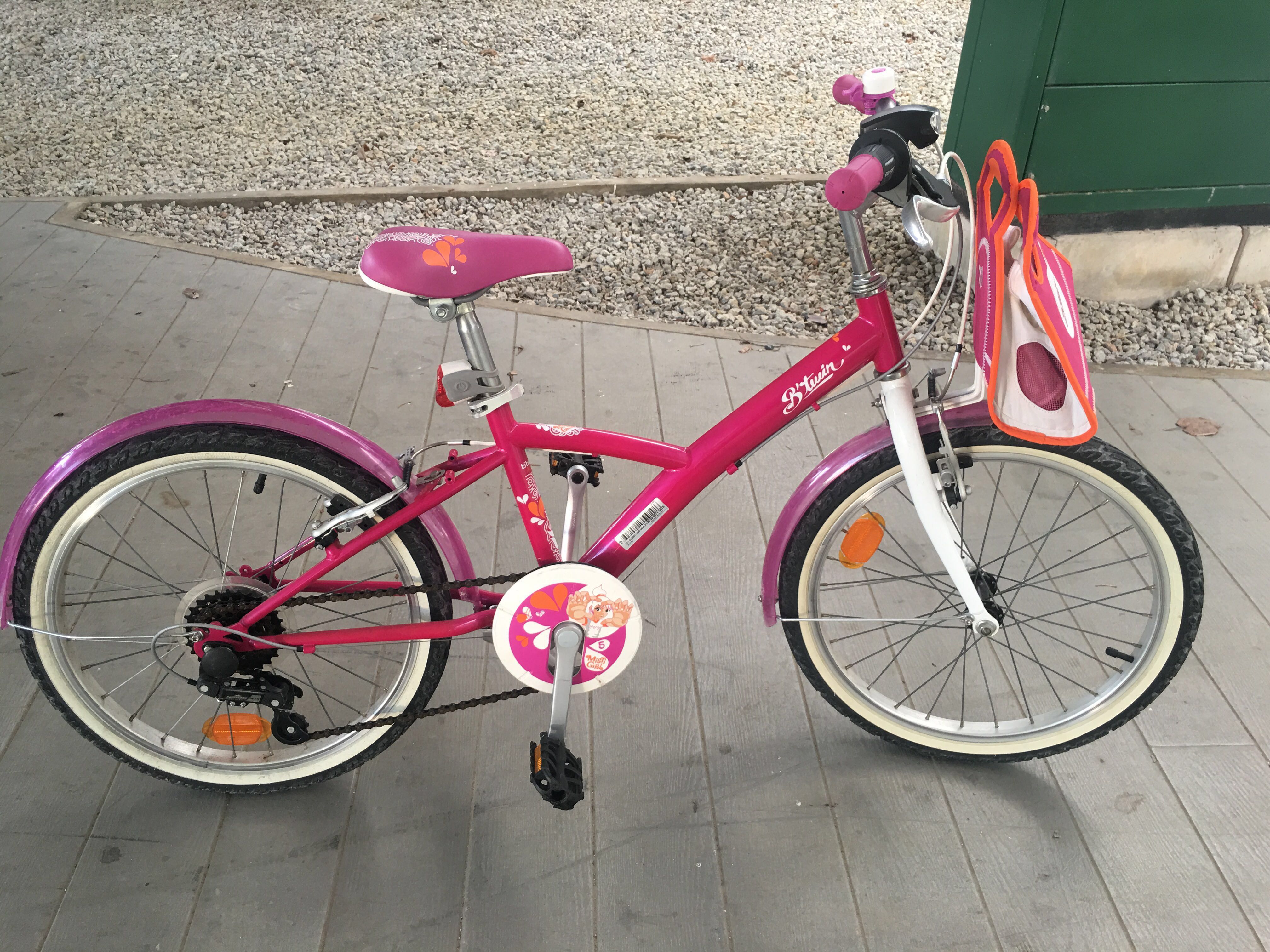 B'Twin Girl bicycle by Decathlon 