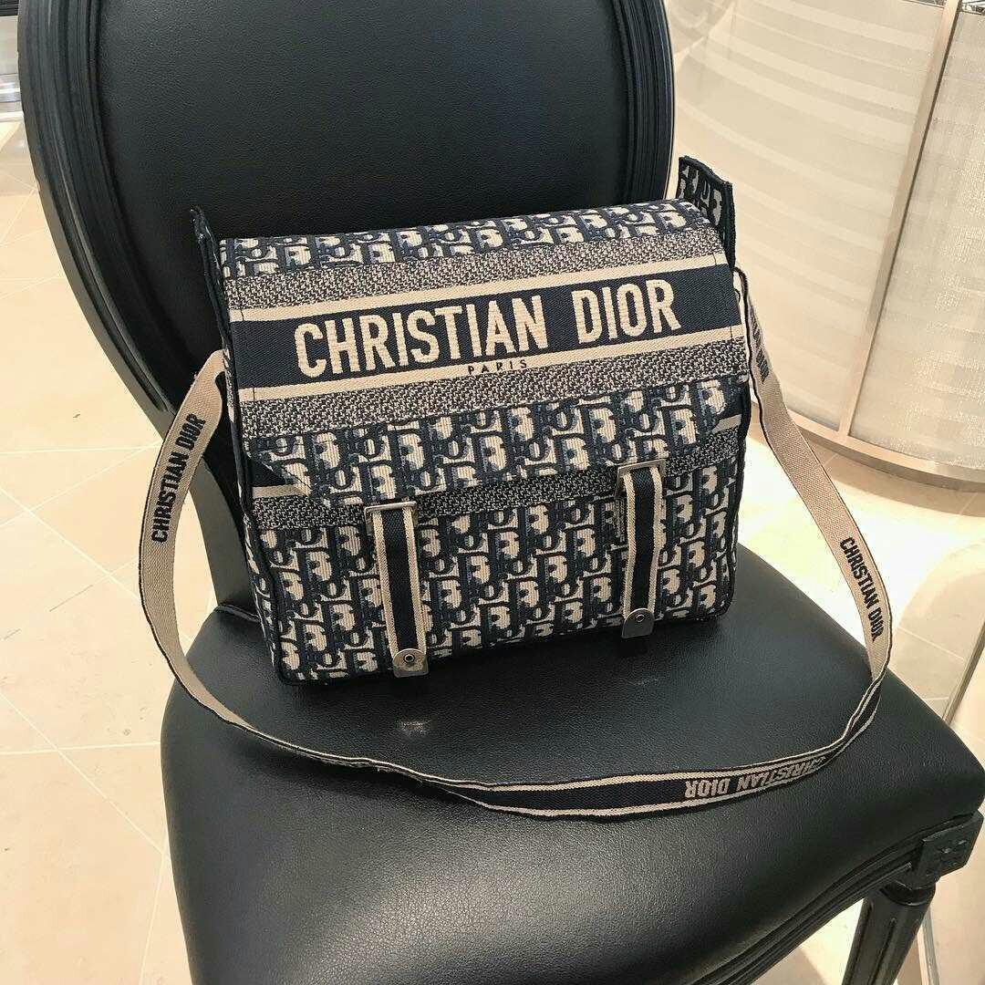 christian dior sling bag