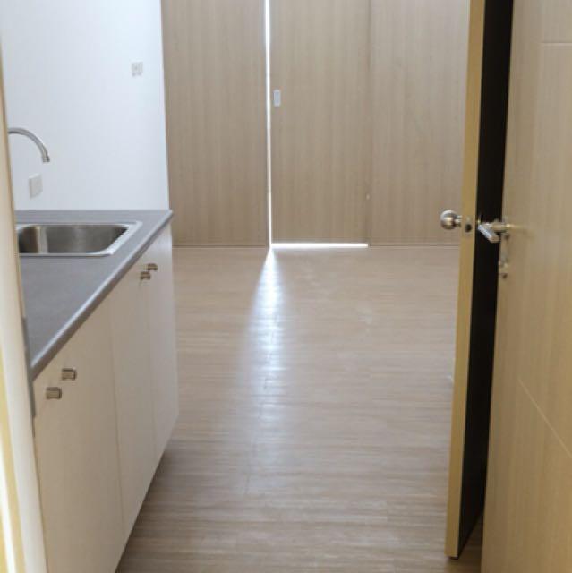 Grace Residences SMDC Taguig (Category: Apartments & Condos) located in Marikina City. Submitted by krgcom (Listing ID 149194000, Image 1). Description: - with aircon -WITH mothly dues -taguig area -they offer hourly shuttle going to sm aura bgc -establishments in the vacinity: starbucks, convenience store, restaurants -with balcony -25m swimming pool -basketball court -playground -gym -good price compared to bgc condos -developing area near and 