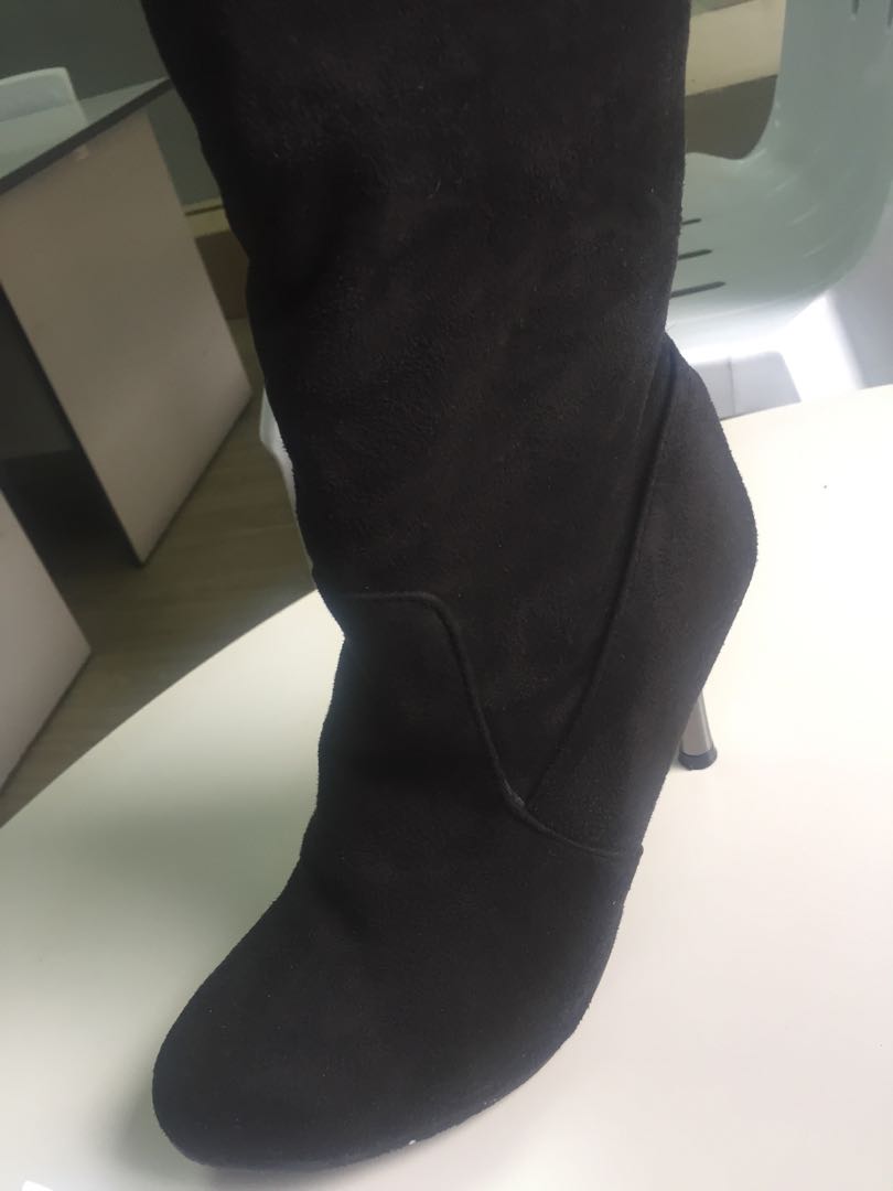 knee high equestrian boots