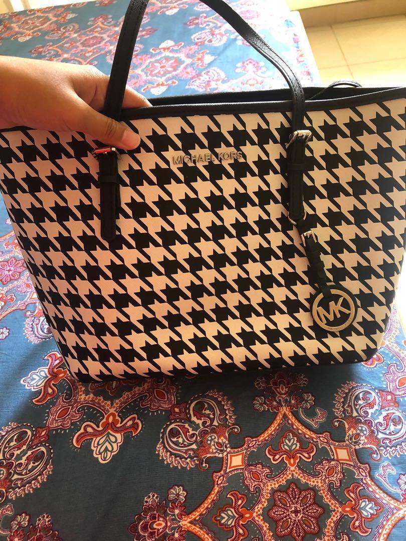 Michael kors houndstooth purse cheap