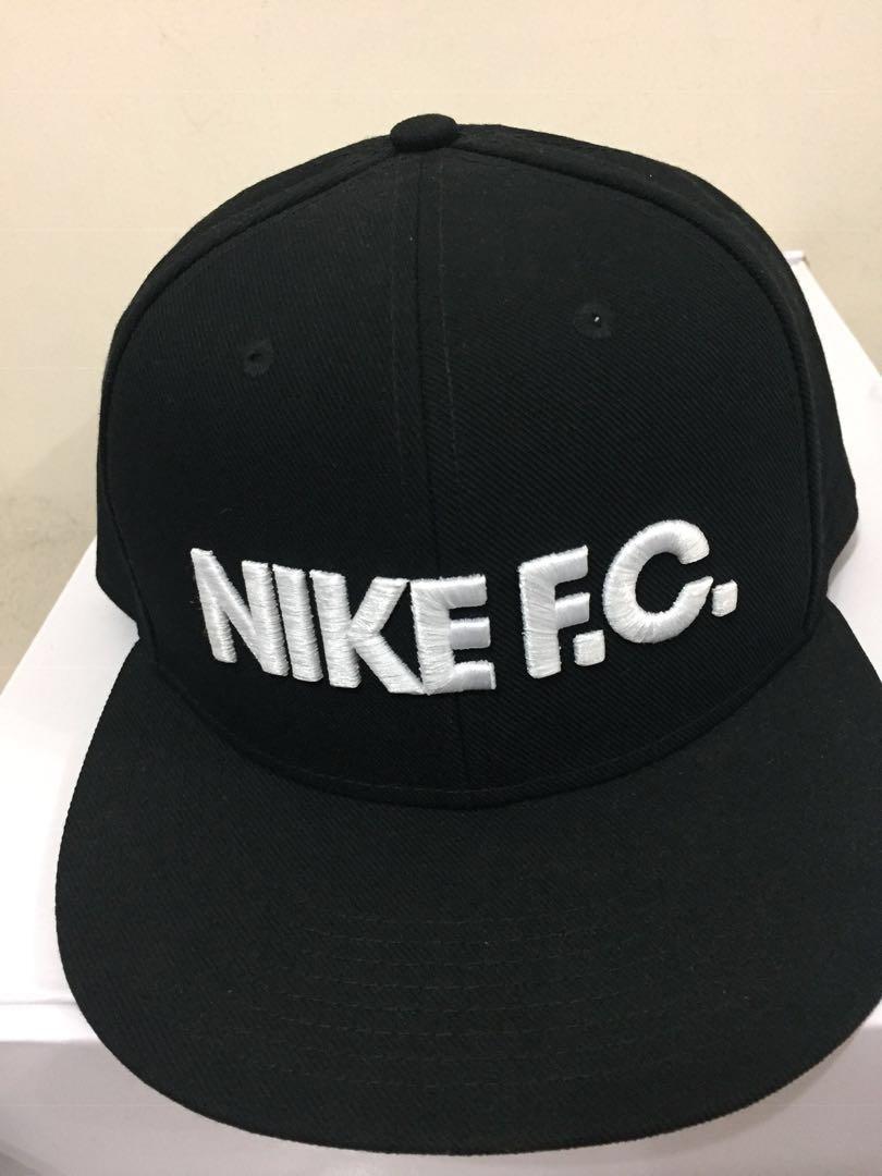 Nike FC Snapback, Men's Fashion 