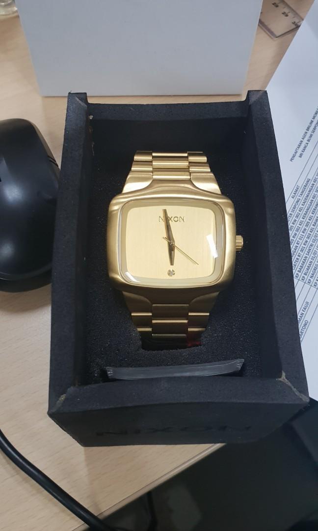 Nixon big online player gold
